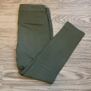 Mid-Rise Pixie Ankle Pants